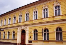 FARSKÁ - historická budova s polyfunkciou